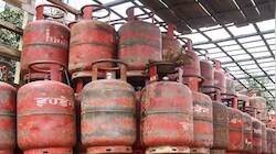 LPG மானியம், இணைப்பில் சிக்கல் வரும்: ஆகஸ்ட் 16-க்குள் இதை செஞ்சிடுங்க... e-KYC செய்வது எப்படி?
