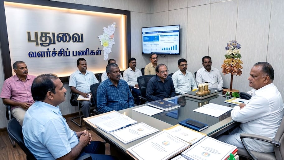 புதுவையில் வளர்ச்சிப் பணிகள் குறித்து அமைச்சர் மல்லாடி கிருஷ்ணராவ் ஆலோசனை!