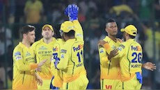 CSK Head Coach பதவி.. “எனக்கு ஒரு வாய்ப்பு கொடுங்க”.. முன்னாள் வீரர் அதிரடி கோரிக்கை!