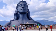 கோவை ஈஷா யோகா மையத்தில் பரபரப்பு: கத்தியை காட்டி மிரட்டிய இளைஞர் கைது!