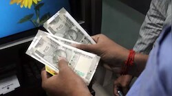 ATM-இல் பணம் எடுக்க எவ்வளவு கட்டணம் வசூலிக்கப்படுகிறது? SBI, PNB, HDFC, ICICI வங்கிகளின் விதிமுறைகள் என்ன?
