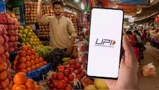 UPI MDR கட்டண எதிரொலி: "UPI கட்டணம் ஏற்றுக்கொள்ளப்படாது"...கடைகளில் முளைக்கும் அறிவிப்புப் பலகைகள்