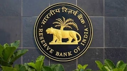 ரெப்போ விகிதத்தை அதிகரித்த RBI: லோன் வாங்கியவர்களுக்கு அதிர்ச்சி! வீடு, வாகன வட்டி விகிதம் உயர வாய்ப்பு!