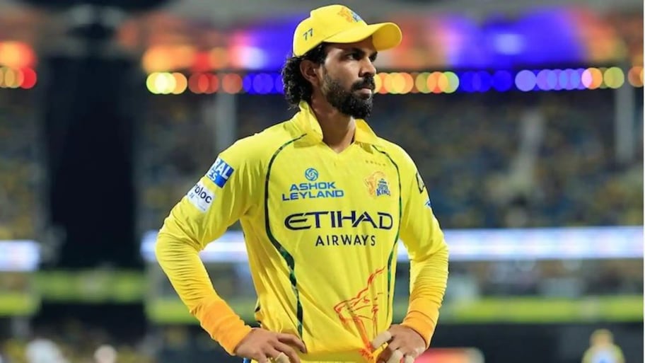 கேப்டன் பதவியில் இருந்து ருதுராஜ் விலகல்? CSK-வின் அடுத்த தலைமை யார்...?