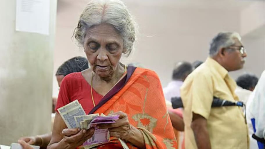 அமைச்சரவையில் ஓய்வூதிய விதிகள் குறித்த அப்டேட்: மூத்த குடிமக்கள், பெண்கள் மாற்றுத்திறனாளிகளுக்கு என்ன மாறும்?