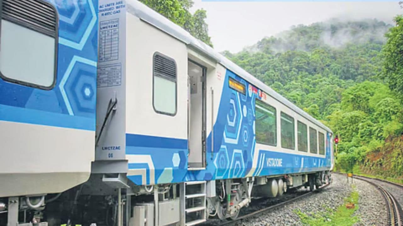 Vistadome Train