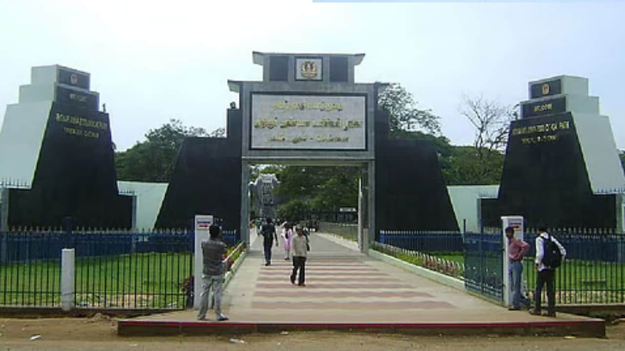Vandalur Zoo