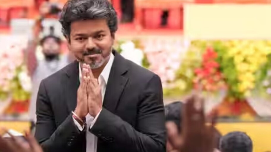 முதல்முறை எம்எல்ஏ-க்களுக்கு கார் & உதவியாளர்? முதலமைச்சர் விஜய் அதிரடி முடிவு